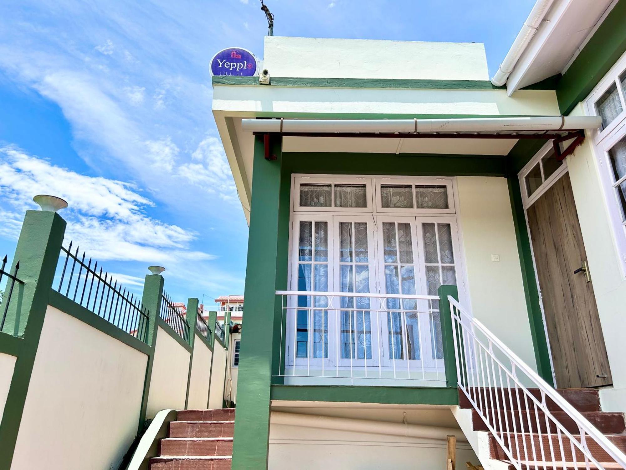 Yepplo Holiday Home - Complimentary Breakfast - 24 Hrs Caretaker & Power Backup Shillong Dış mekan fotoğraf