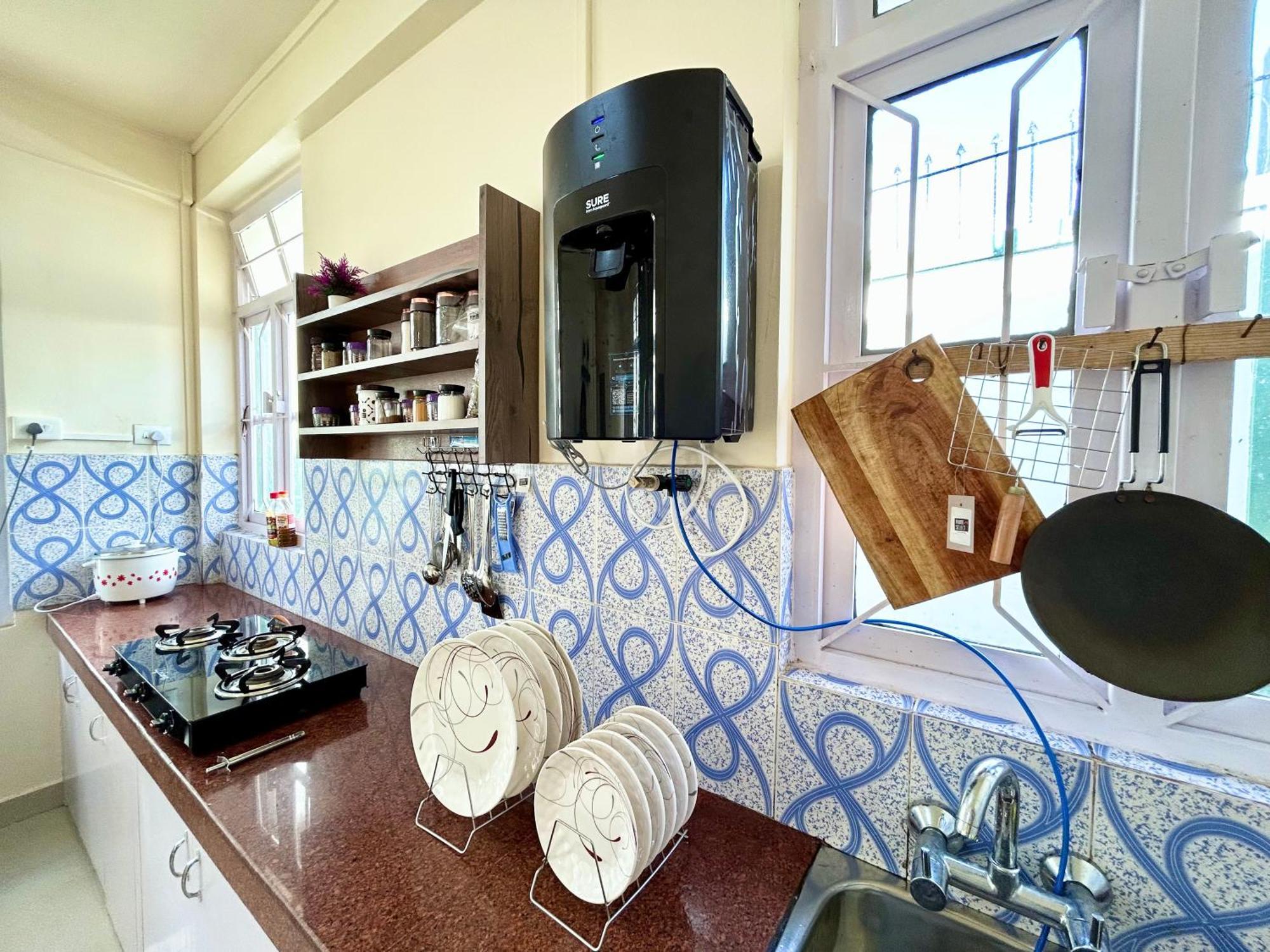 Yepplo Holiday Home - Complimentary Breakfast - 24 Hrs Caretaker & Power Backup Shillong Dış mekan fotoğraf