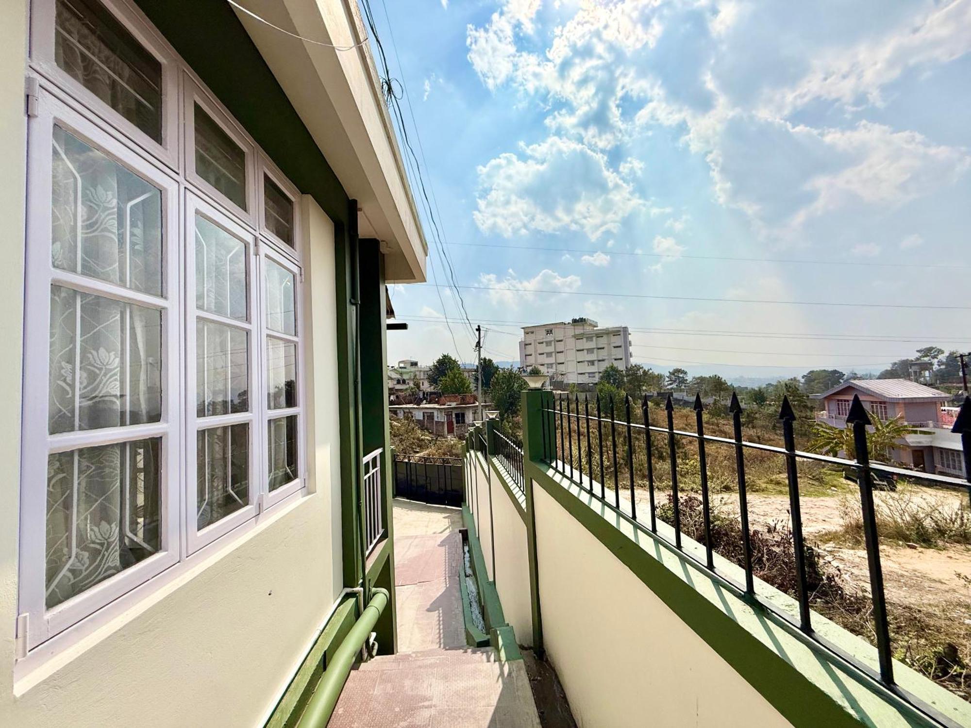 Yepplo Holiday Home - Complimentary Breakfast - 24 Hrs Caretaker & Power Backup Shillong Dış mekan fotoğraf