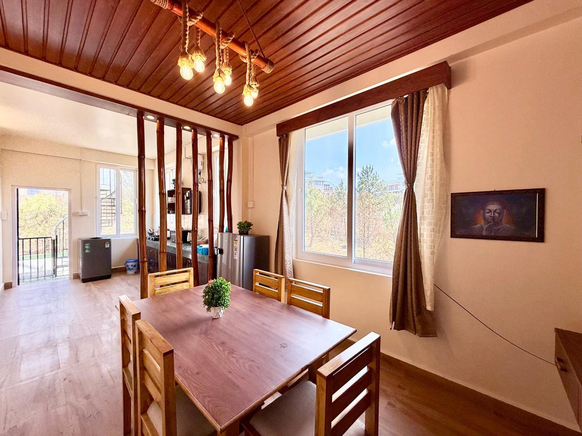 Yepplo Holiday Home - Complimentary Breakfast - 24 Hrs Caretaker & Power Backup Shillong Dış mekan fotoğraf