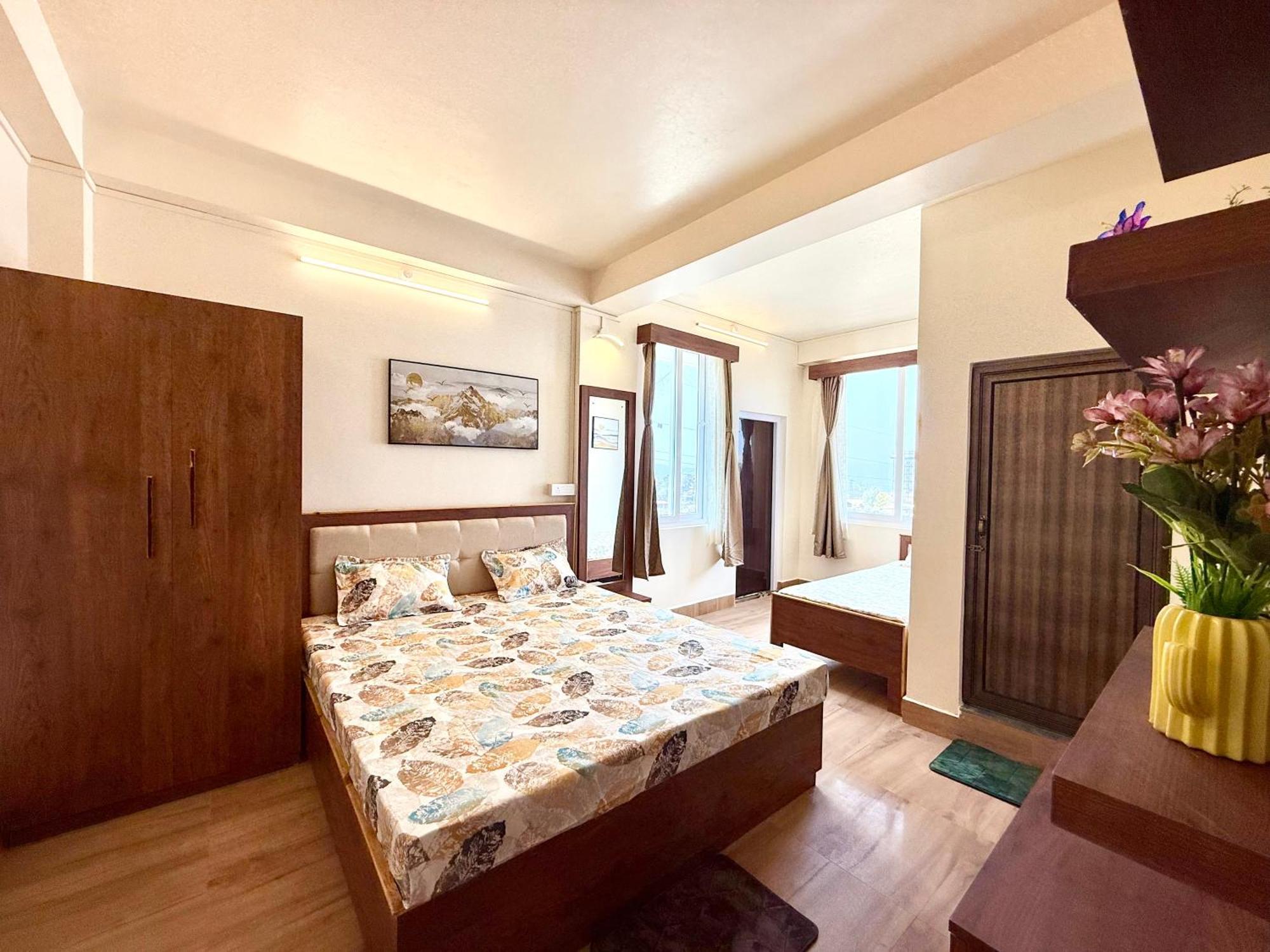 Yepplo Holiday Home - Complimentary Breakfast - 24 Hrs Caretaker & Power Backup Shillong Dış mekan fotoğraf